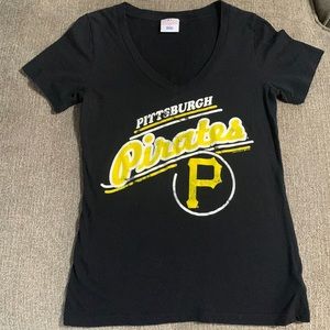 🖤💛 Pittsburgh Pirates Tee